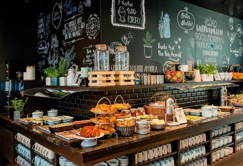 Motel One Stuttgart Hauptbahnhof