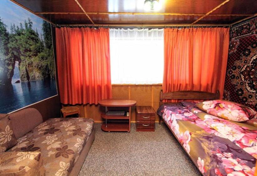 پانسیون садиба у валентини