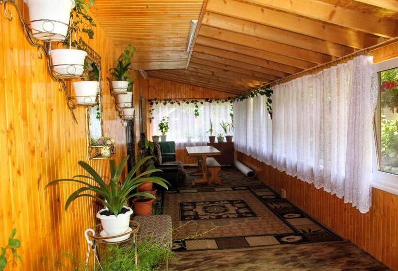 پانسیون садиба у валентини