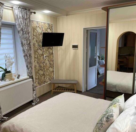 Pension затишні апартаменти Bed&bike