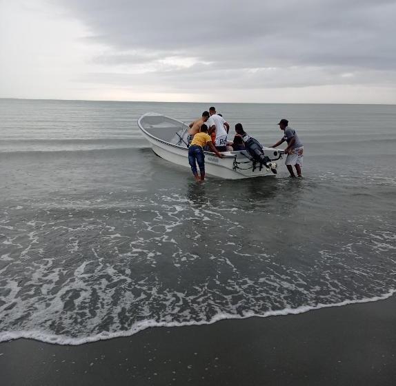 Пансион Hostal Belleza Tropical