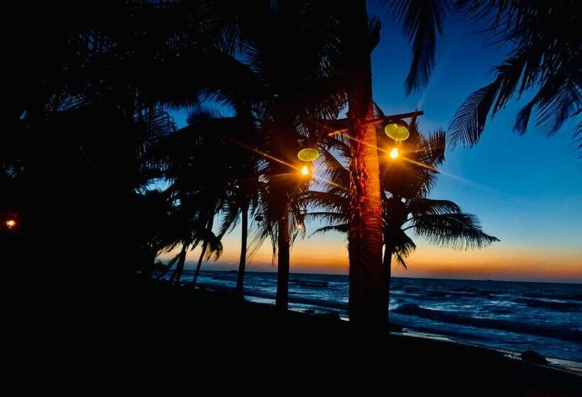 Пансион Playa Jaguar Beach Club