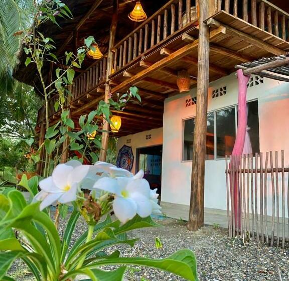 Пансион Playa Jaguar Beach Club