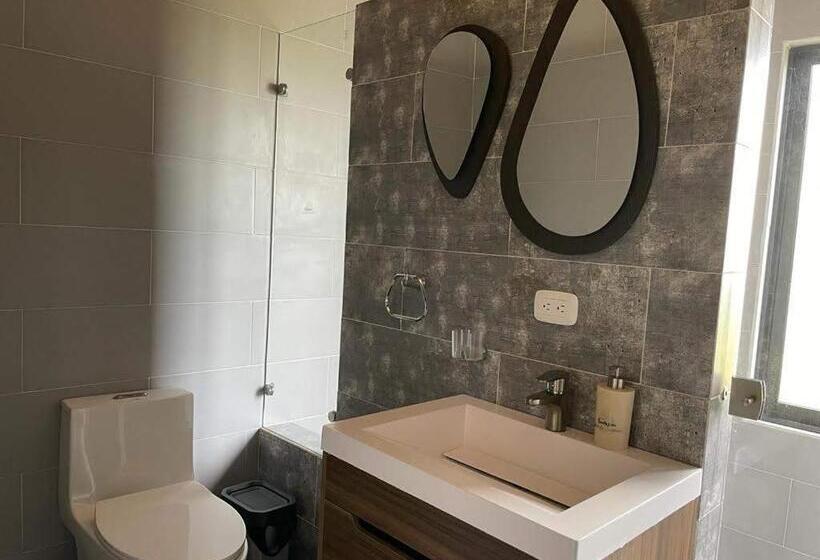 بنسيون Villa Paulina