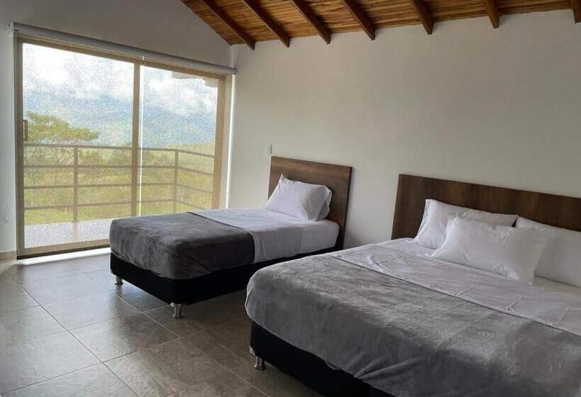 بنسيون Villa Paulina