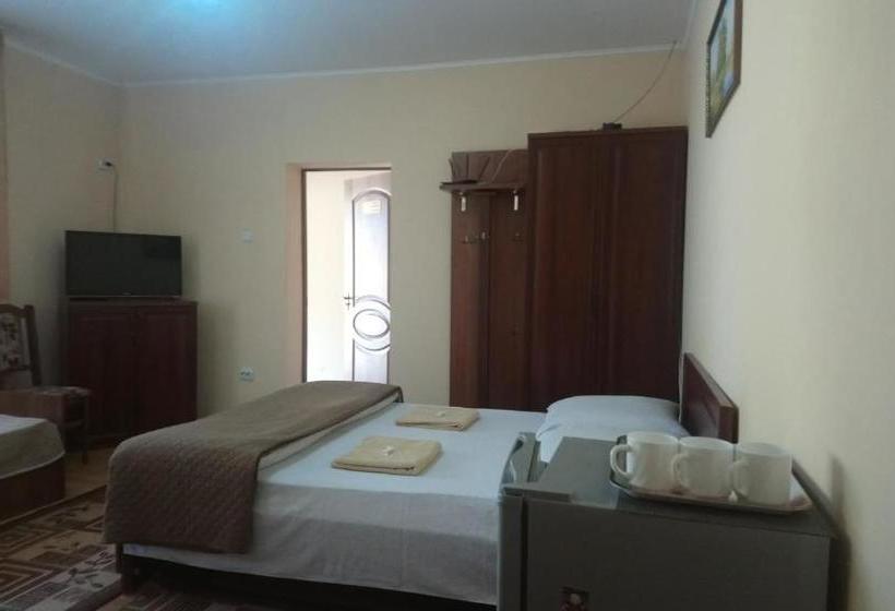 Auberge Hôtelière садиба у яноша