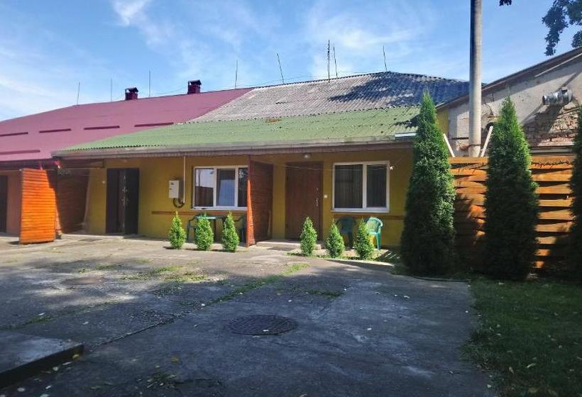 Auberge Hôtelière садиба у яноша