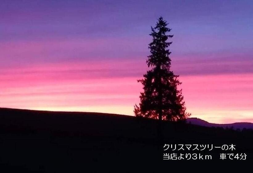 Bed and Breakfast カフェロッジ Touch Wood