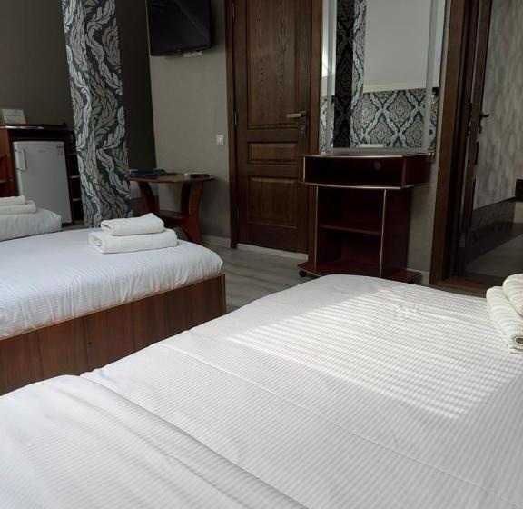 هتل львівський