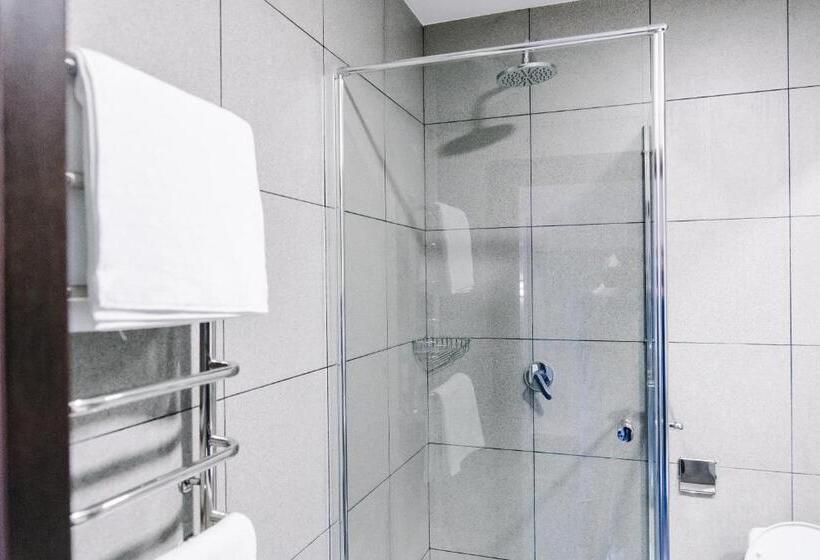 هتل готельно рестораний комплекс Silver