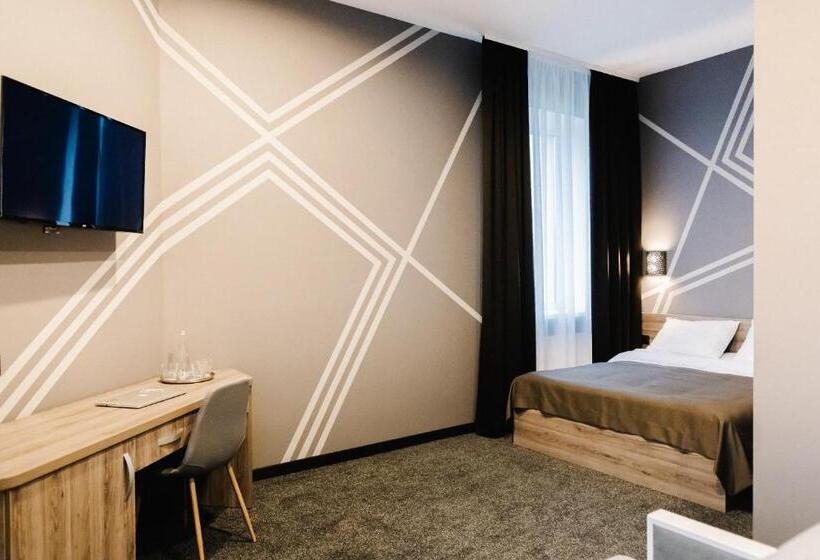 هتل готельно рестораний комплекс Silver