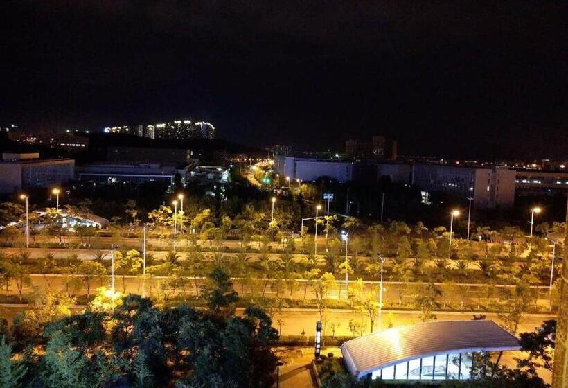 בית מלון כפרי 7days Premium Kunming University Town Subway Station Branch