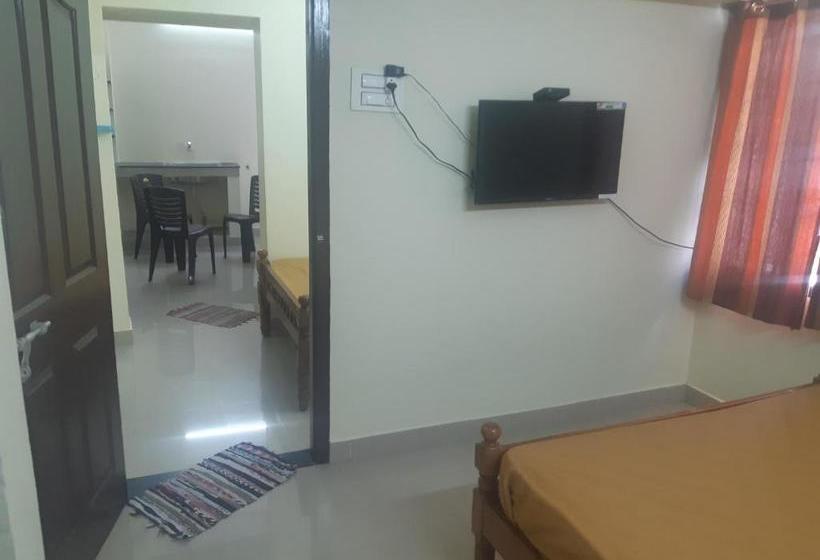 酒店 Aranmagan Residency