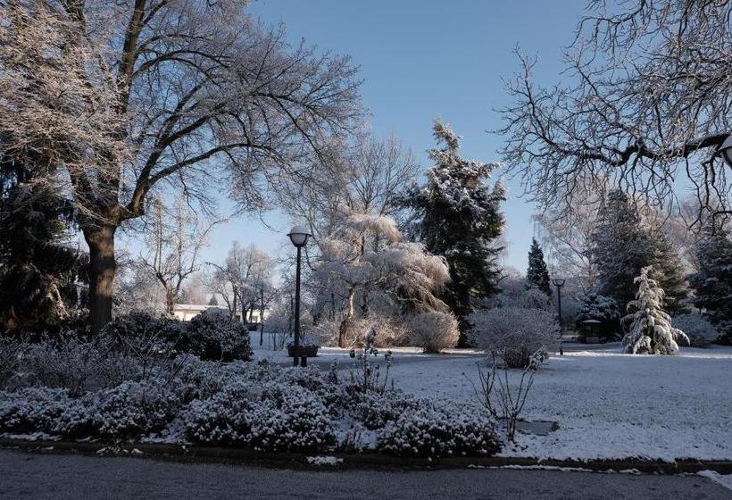 ホテル Bildungs  Und Begegnungsstätte Brüderhaus