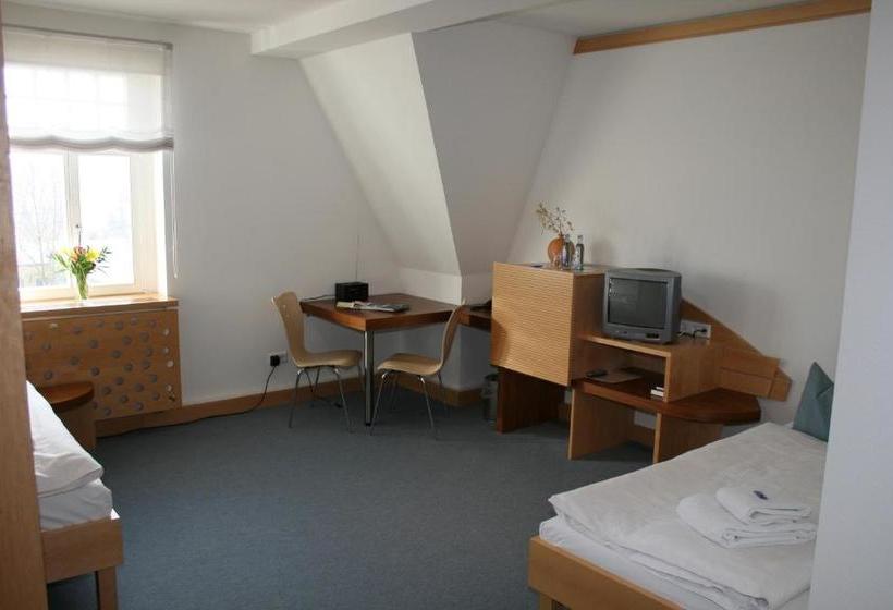 ホテル Bildungs  Und Begegnungsstätte Brüderhaus