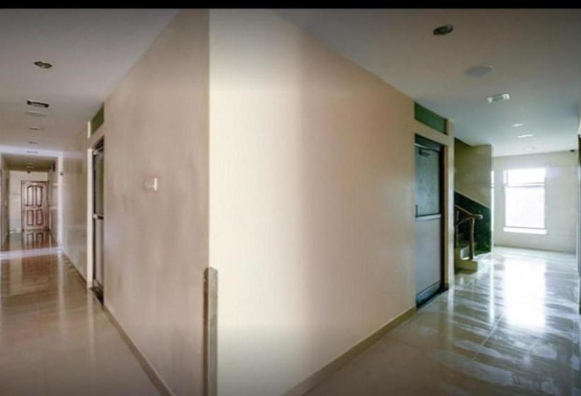 בית מלון כפרי Grand Plaza