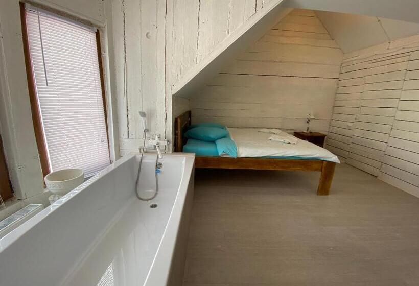 Отель Greenwood