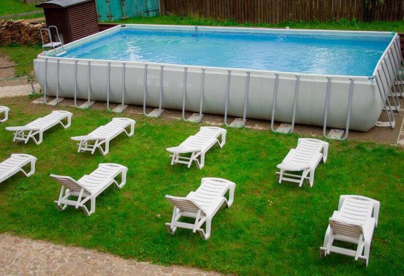 Отель Greenwood