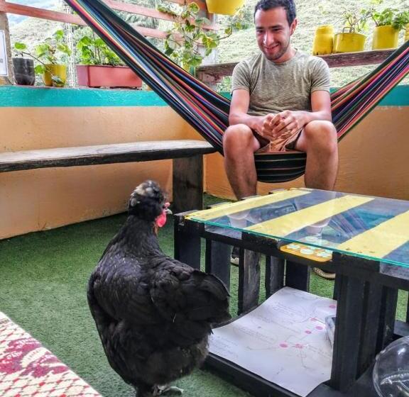 فندق Hostal Casa Victoria Pijao