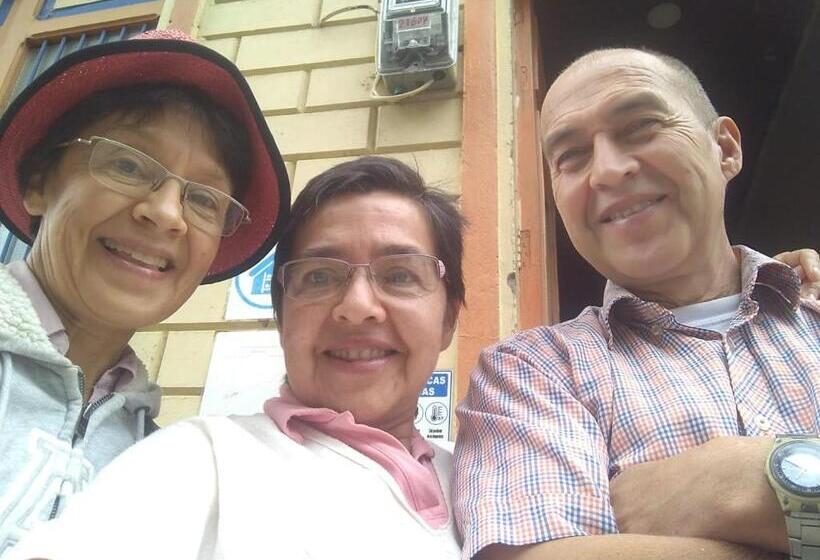 فندق Hostal Casa Victoria Pijao