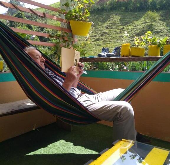 فندق Hostal Casa Victoria Pijao