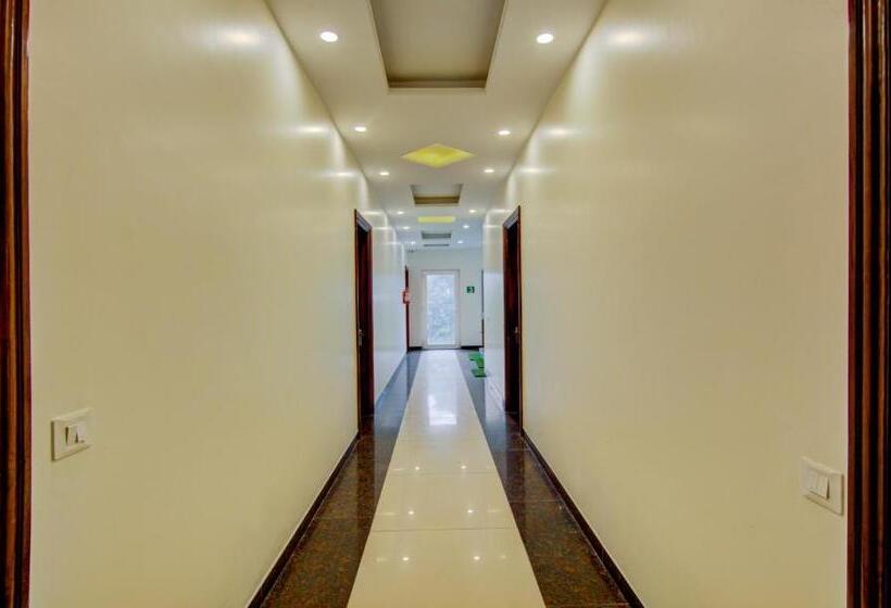 Itsy Hotels Gm Residency