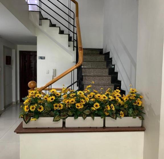هتل Khách Sạn đình đình