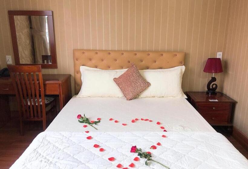 هتل Ngọc Mấy đại Lợi