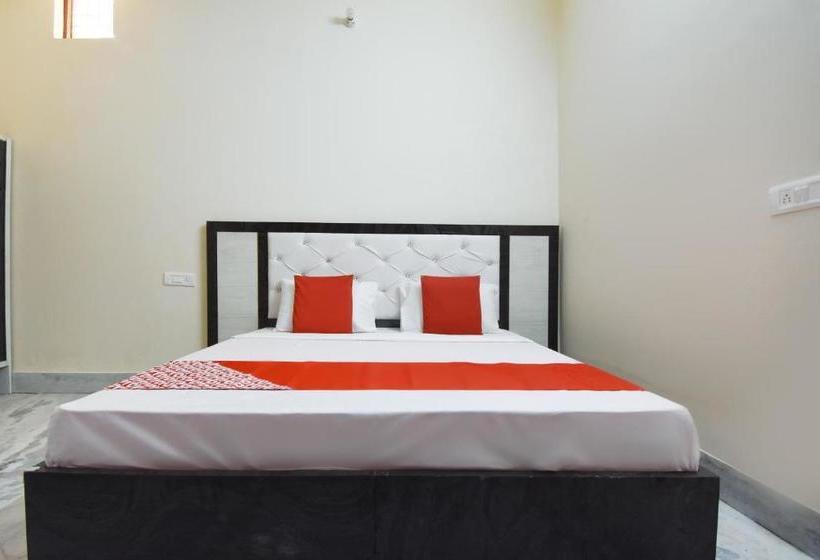 Отель Oyo 48981 Savera