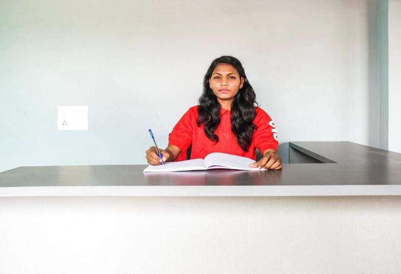 בית מלון כפרי Oyo 60781  Rm