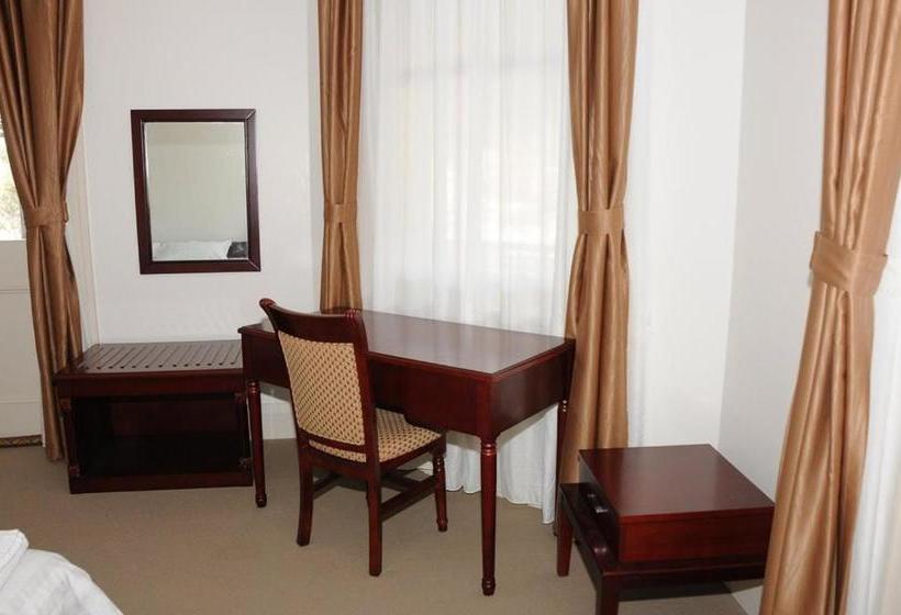 בית מלון כפרי Railway Bistro   Kandos