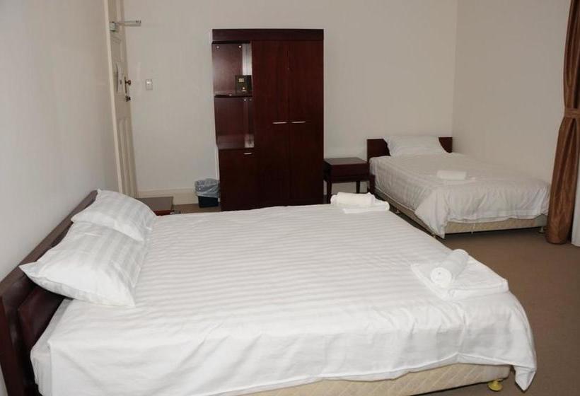 בית מלון כפרי Railway Bistro   Kandos