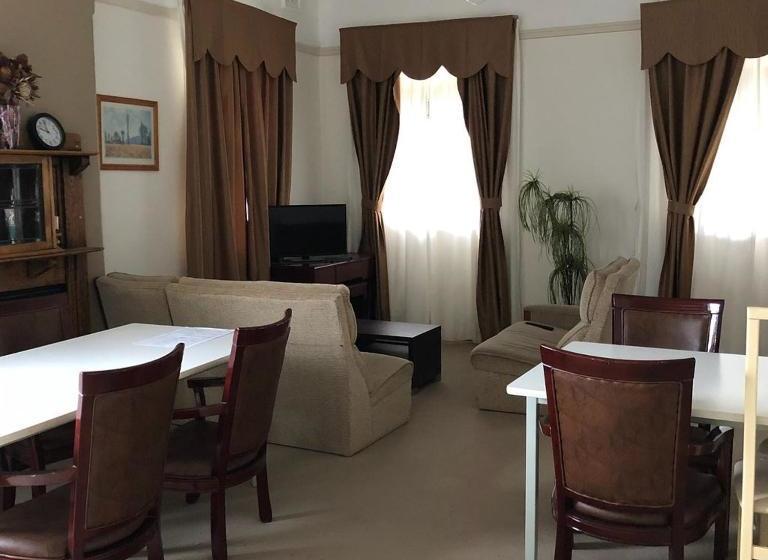 בית מלון כפרי Railway Bistro   Kandos