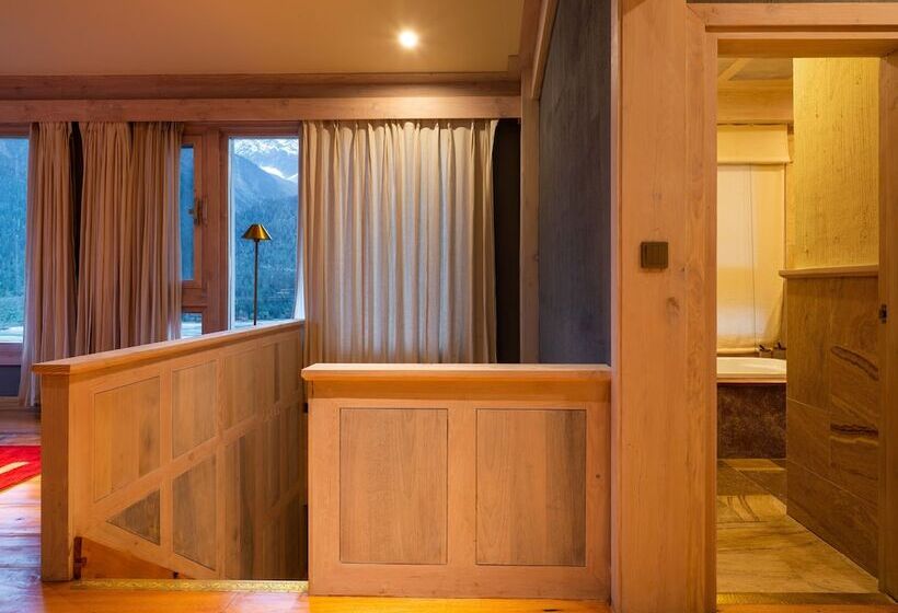 Отель Songtsam Linka Bomi