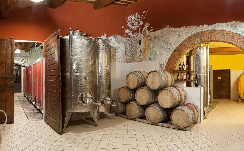 هتل Tenuta Barbadoro Agriturismo Apartment