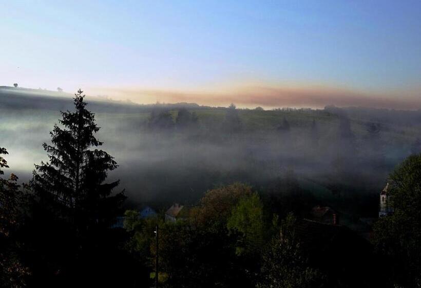 Kisrejtek Apartmanház