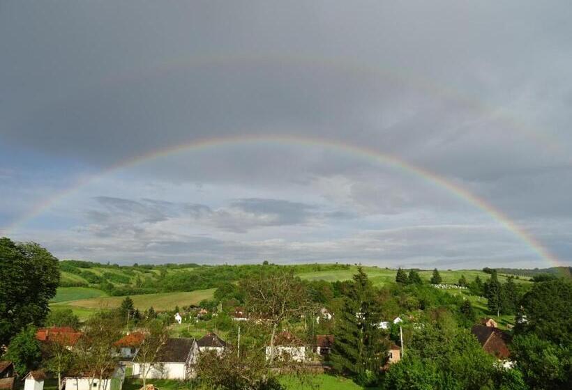 Kisrejtek Apartmanház