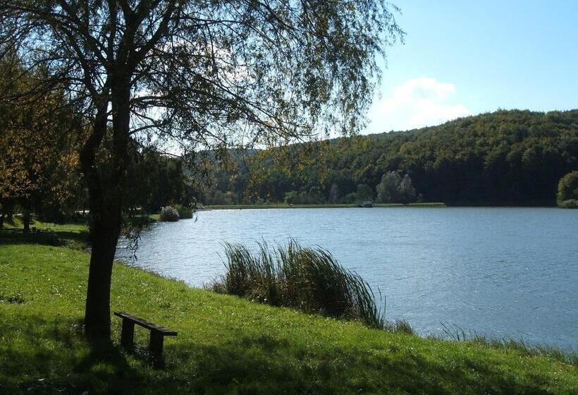 Kisrejtek Apartmanház