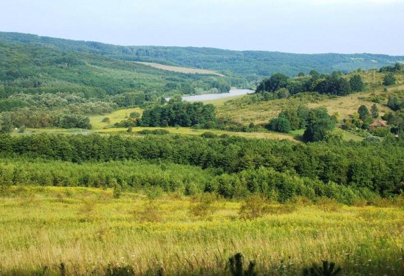 Kisrejtek Apartmanház