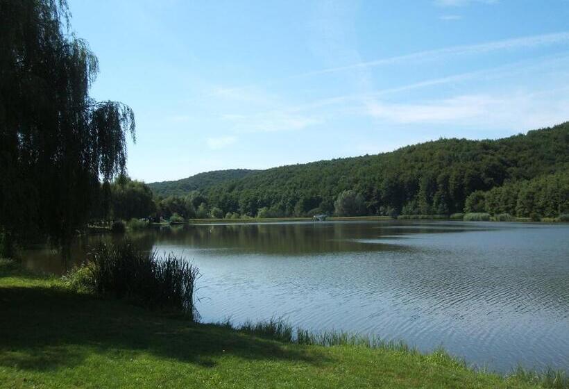 Kisrejtek Apartmanház