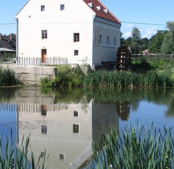 Kisrejtek Apartmanház