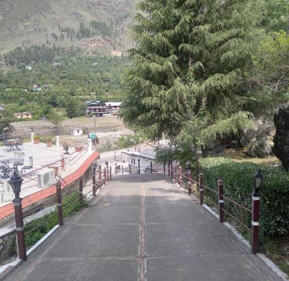 Mashoo Resorts , Bhuntar