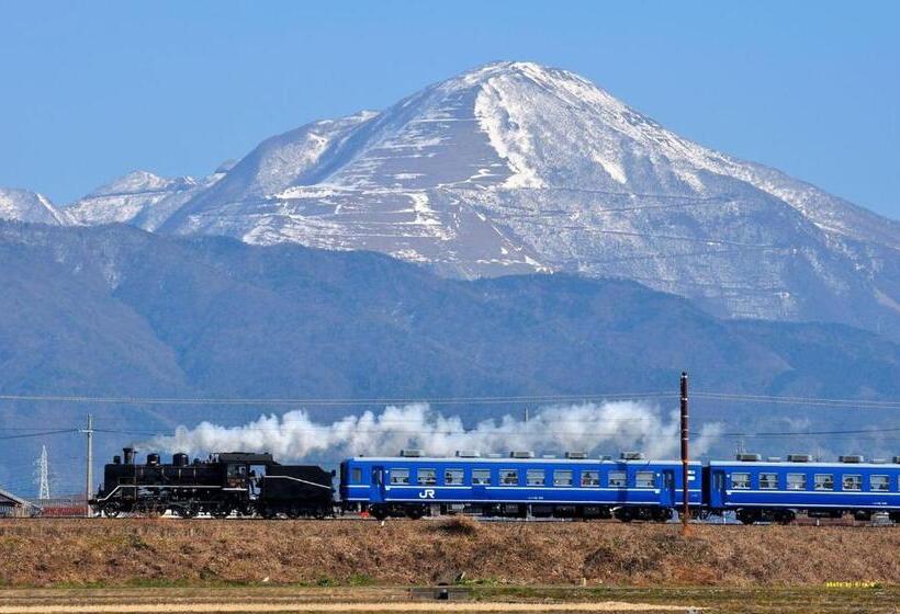 펜션 ゲストハウス メグルヤ 中山道柏原宿