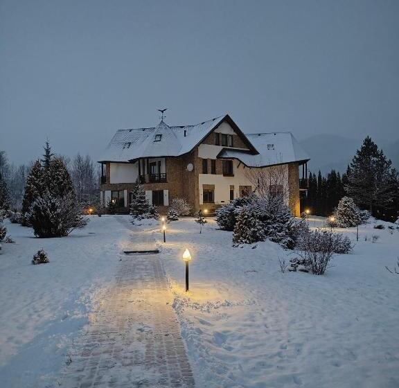 پانسیون садиба градний узвіз