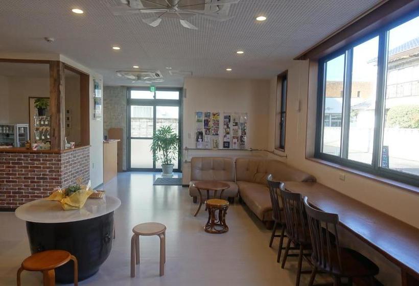 Пансион 大田市ゲストハウス 雪見院 Guesthouse Yukimi Inn