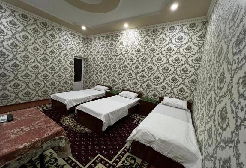 بنسيون Dilnura Guest House