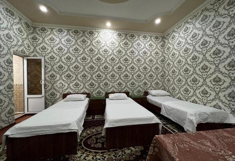 פנסיון Dilnura Guest House