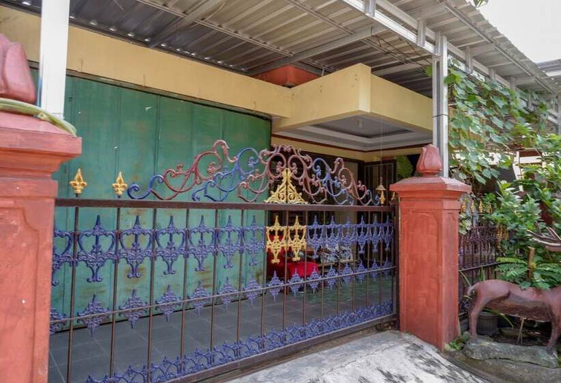 Пансион Koolkost Female Syariah Near Uii Taman Siswa