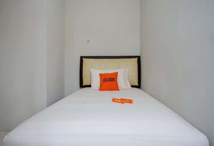 Пансион Koolkost Female Syariah Near Uii Taman Siswa