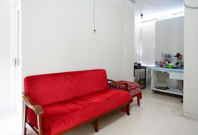 Пансион Koolkost Female Syariah Near Uii Taman Siswa